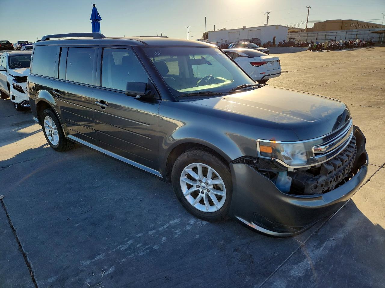 2015 FORD FLEX SE photo 4