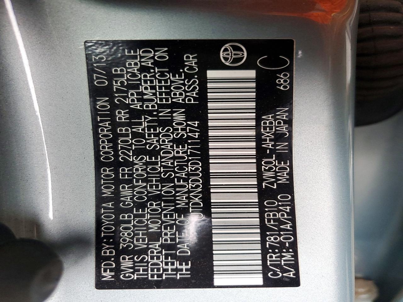 2013 TOYOTA PRIUS photo 13