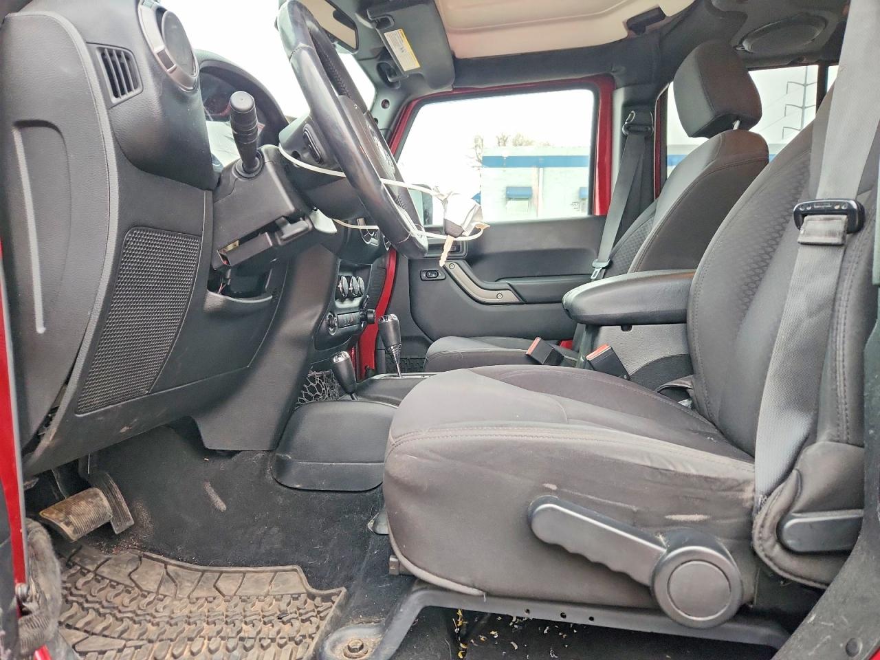 2013 JEEP WRANGLER UNLIMITED SPORT photo 7
