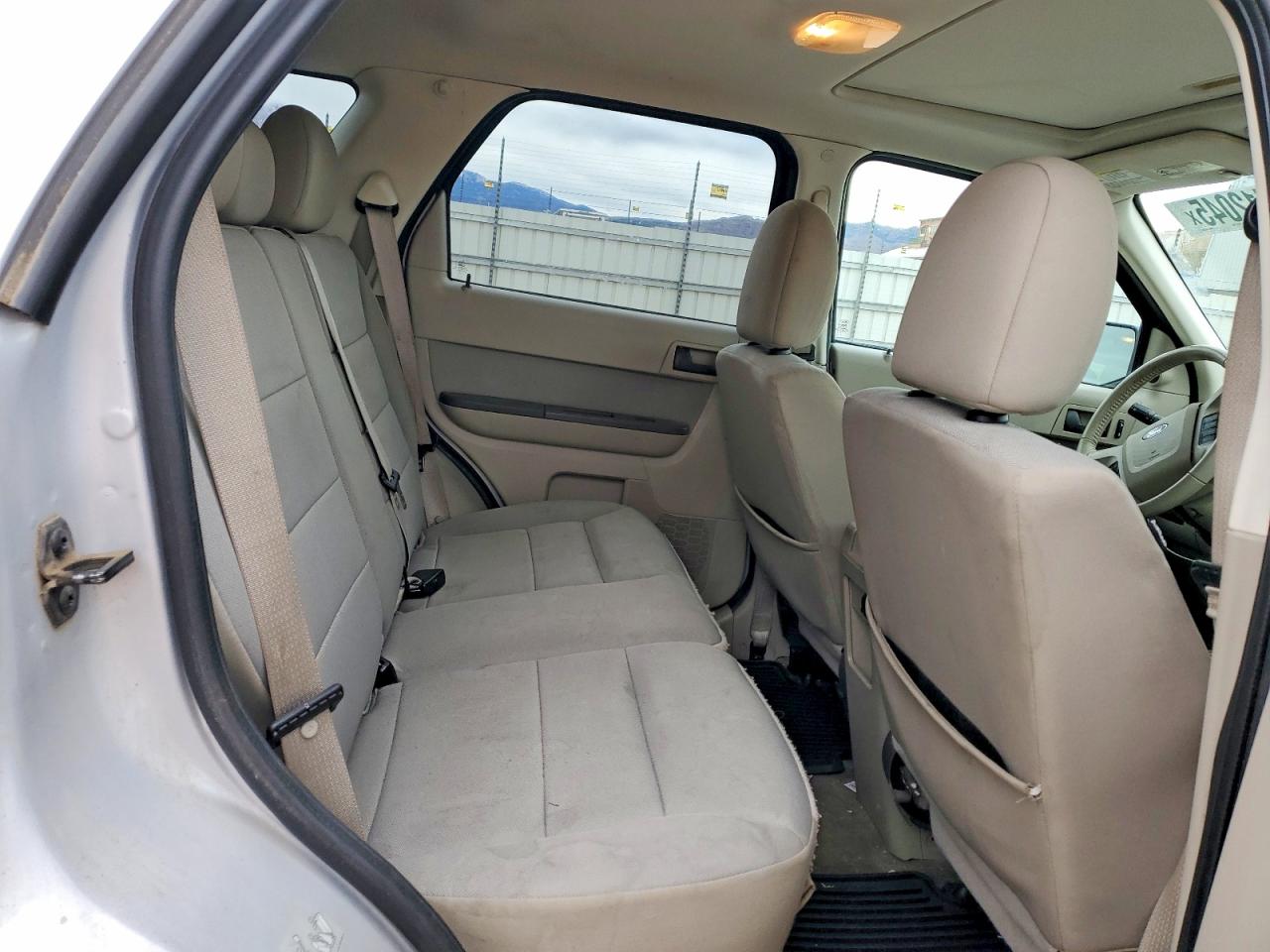 2012 FORD ESCAPE XLT photo 11