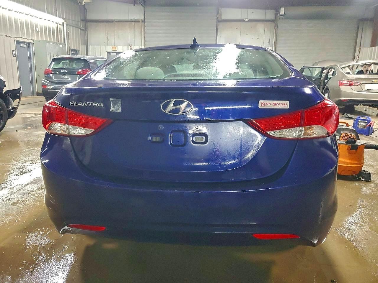 2013 HYUNDAI ELANTRA GLS photo 6
