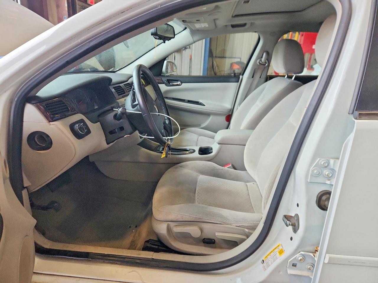 2012 CHEVROLET IMPALA LT photo 7