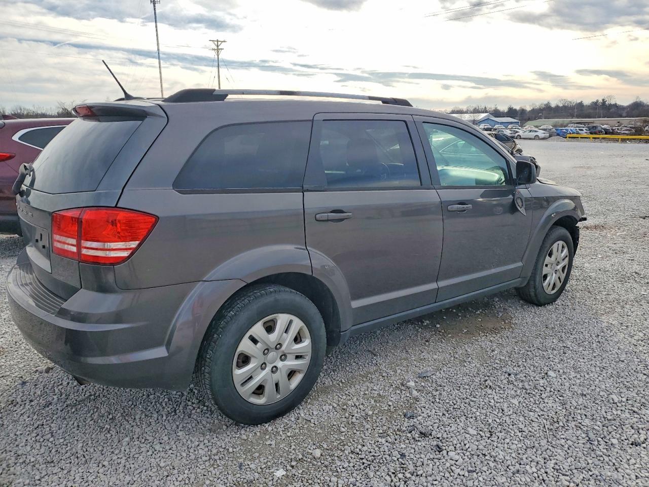 2017 DODGE JOURNEY SE photo 3