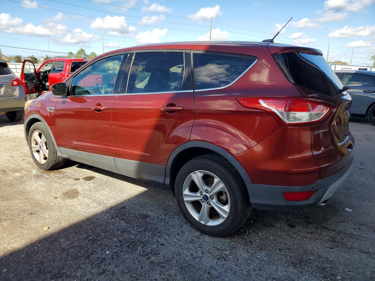 2014 FORD ESCAPE SE photo 2