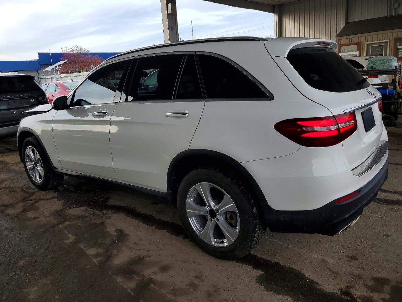 2018 MERCEDES-BENZ GLC 300 4MATIC photo 3