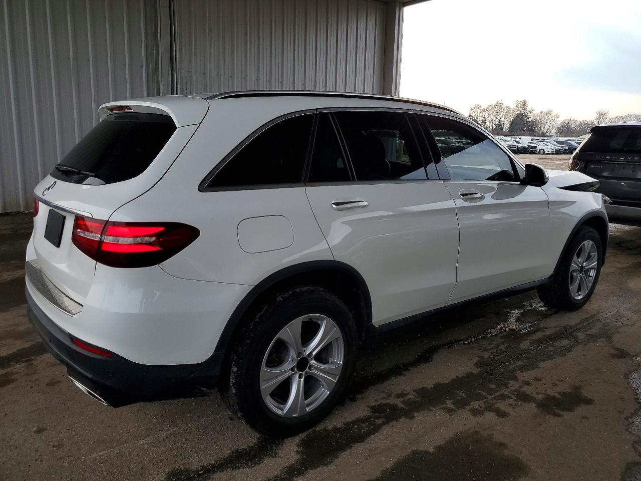 2018 MERCEDES-BENZ GLC 300 4MATIC photo 5
