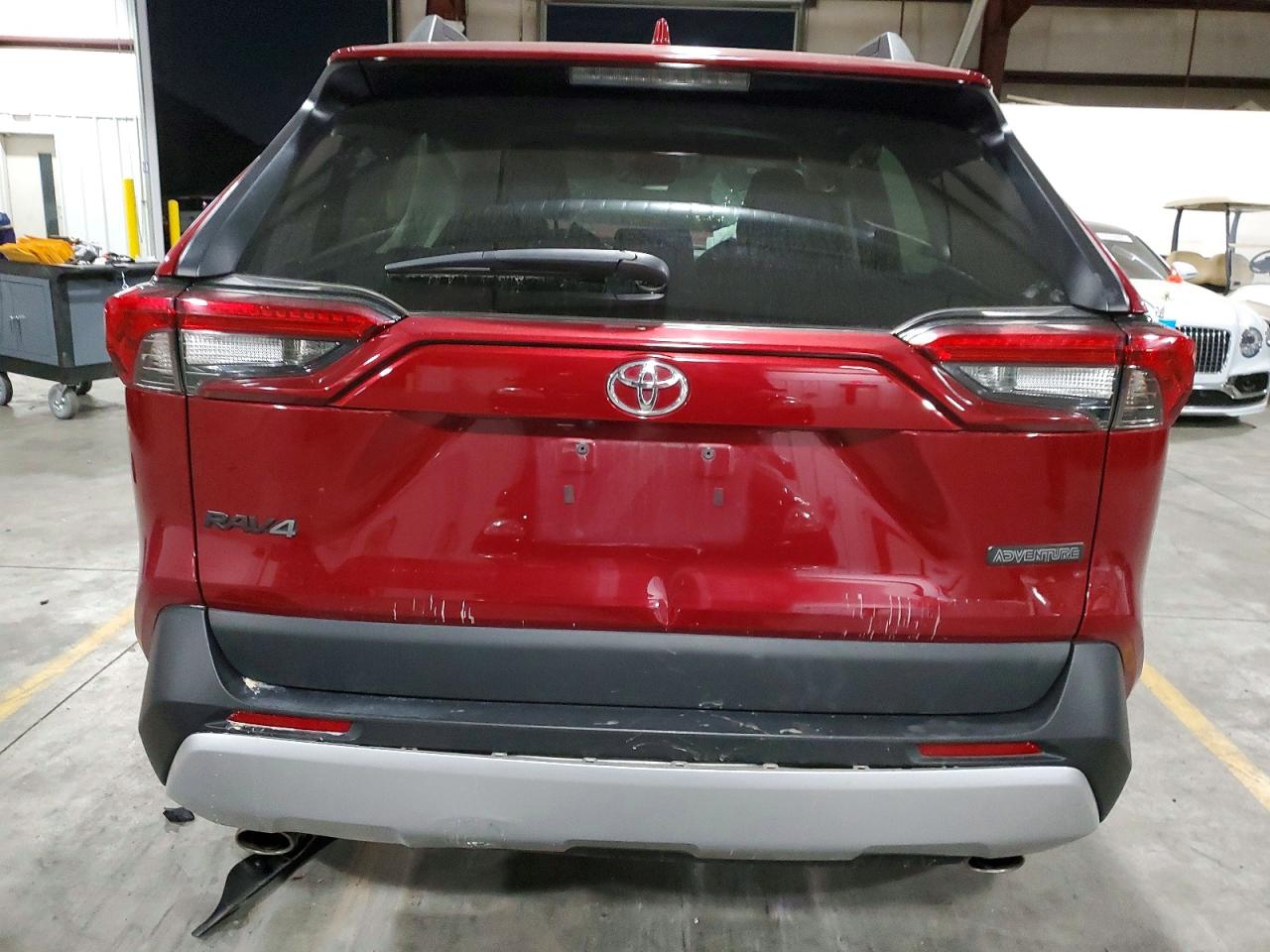 2024 TOYOTA RAV4 ADVENTURE photo 6