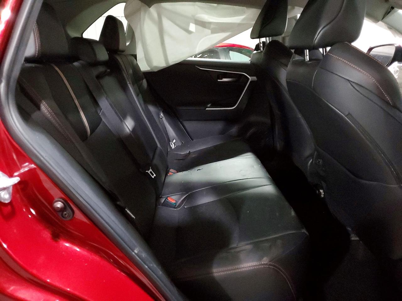 2024 TOYOTA RAV4 ADVENTURE photo 11