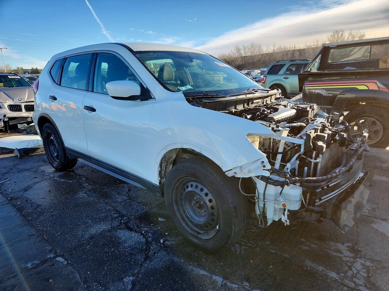 2019 NISSAN ROGUE S photo 4