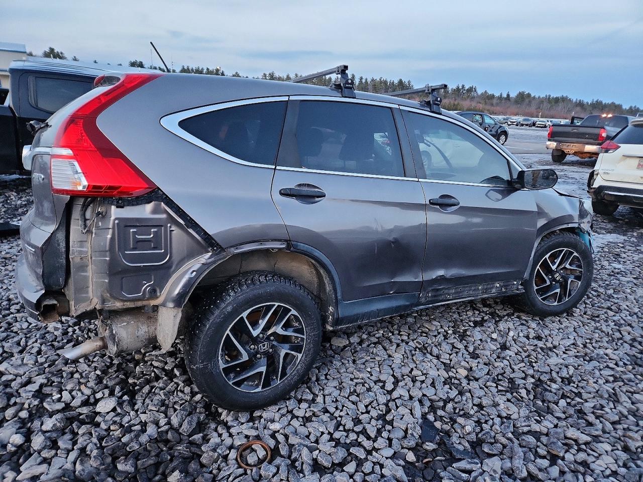 2016 HONDA CR-V SE photo 5