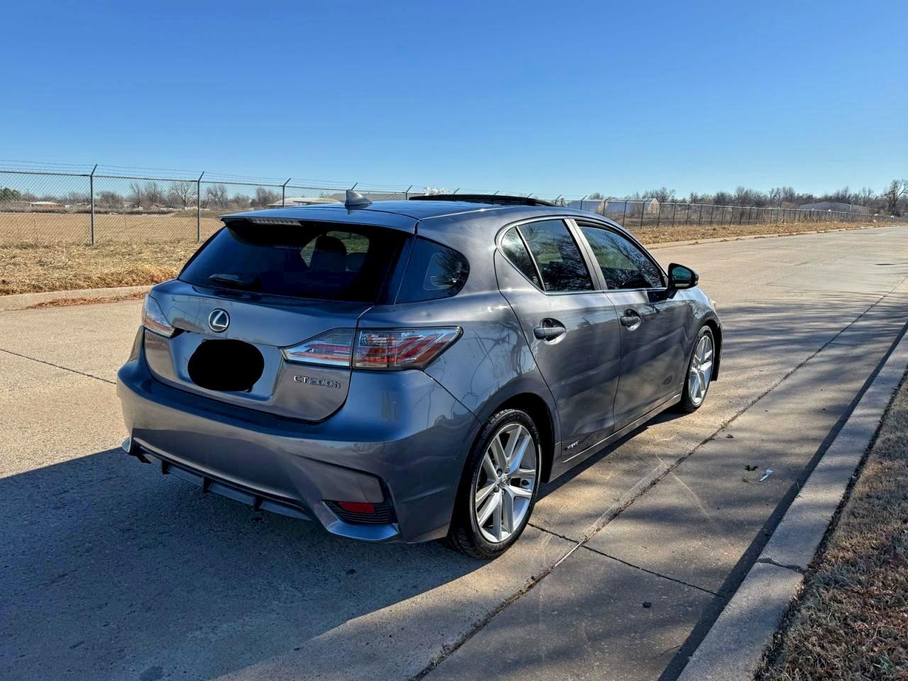 2016 LEXUS CT 200 photo 4