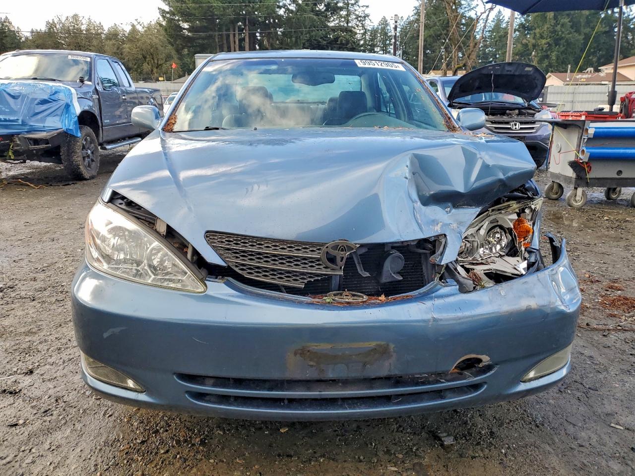 2004 TOYOTA CAMRY LE photo 5