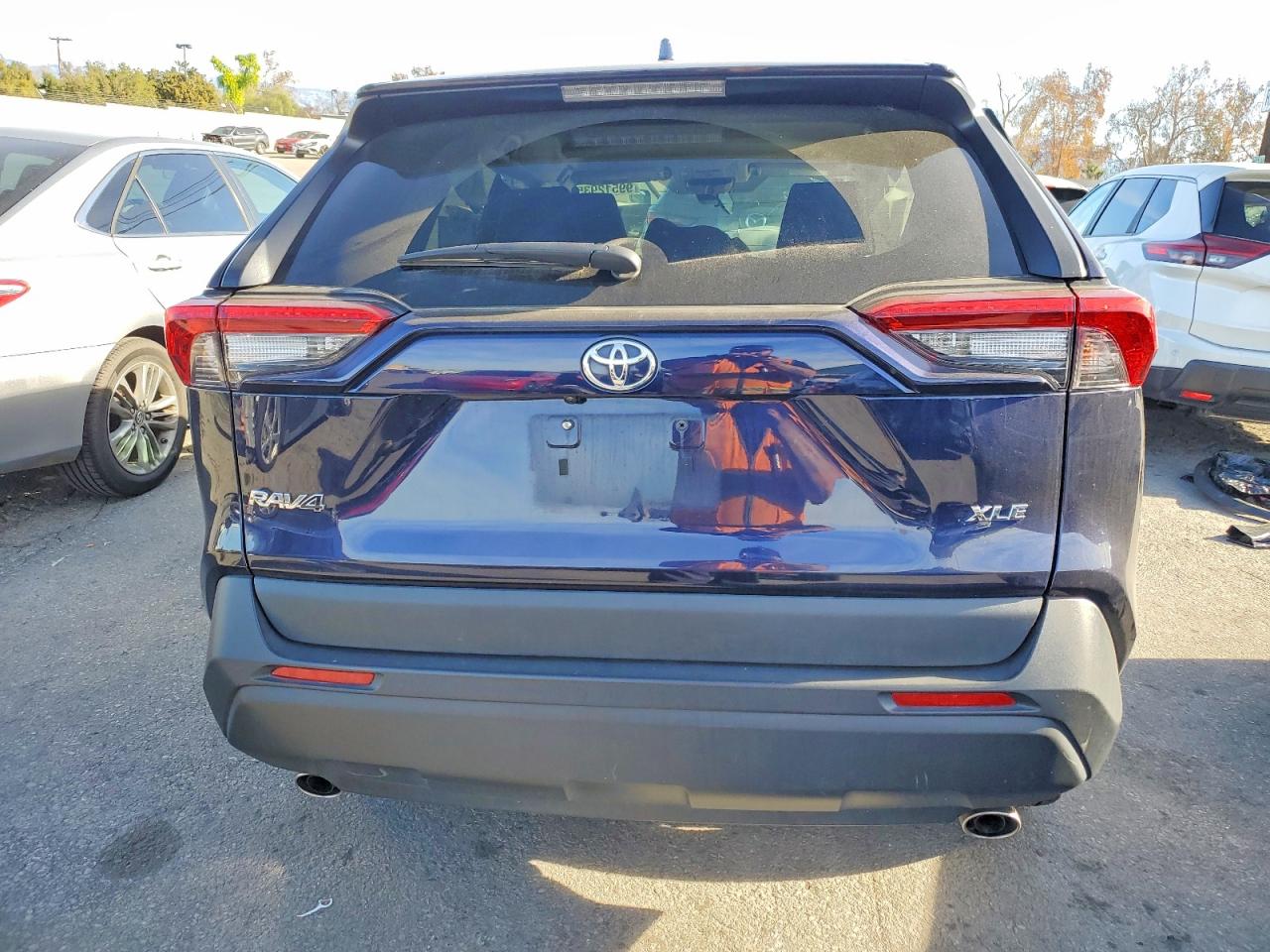 2024 TOYOTA RAV4 XLE photo 6