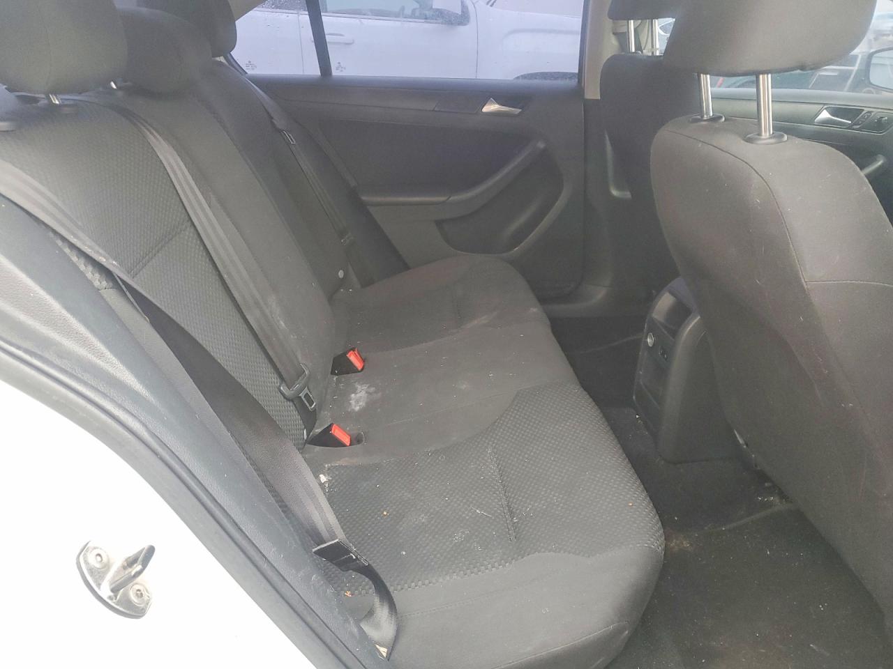2013 VOLKSWAGEN JETTA BASE photo 10