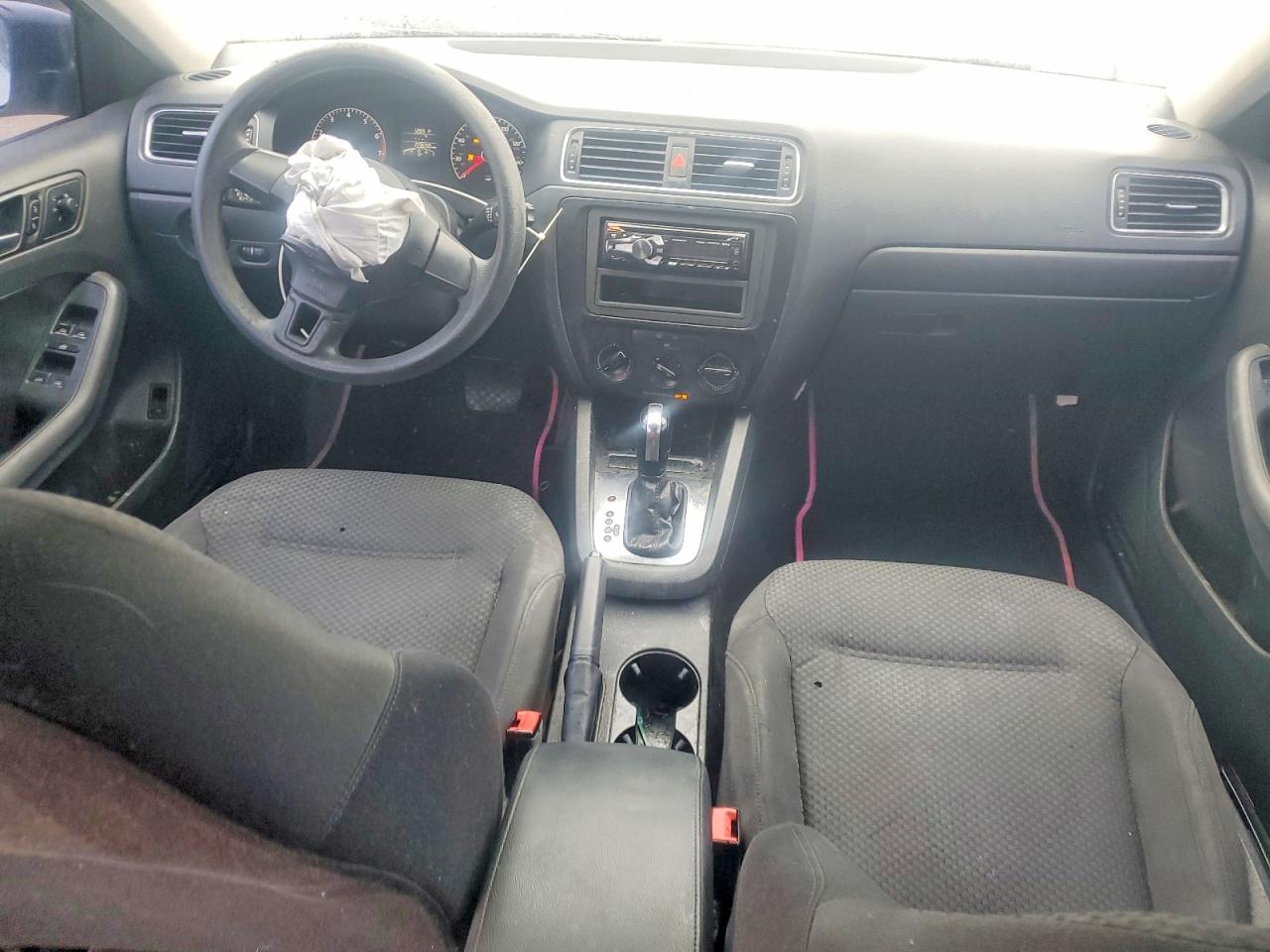 2013 VOLKSWAGEN JETTA BASE photo 8