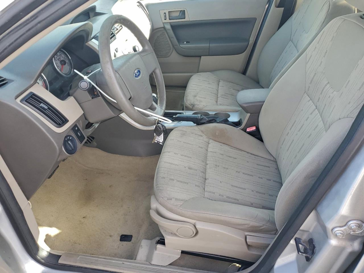 2009 FORD FOCUS SE photo 7