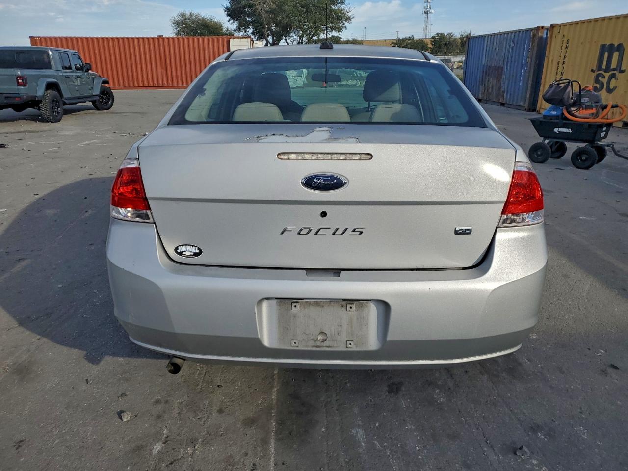 2009 FORD FOCUS SE photo 6