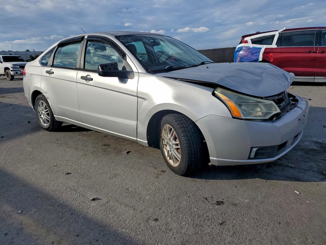 2009 FORD FOCUS SE photo 4