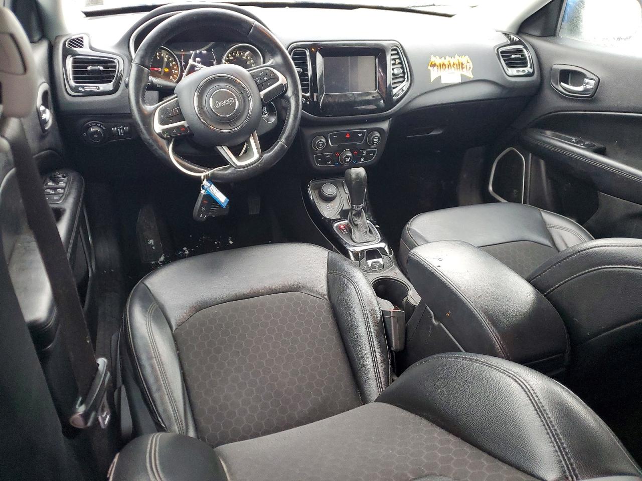 2019 JEEP COMPASS LATITUDE photo 8