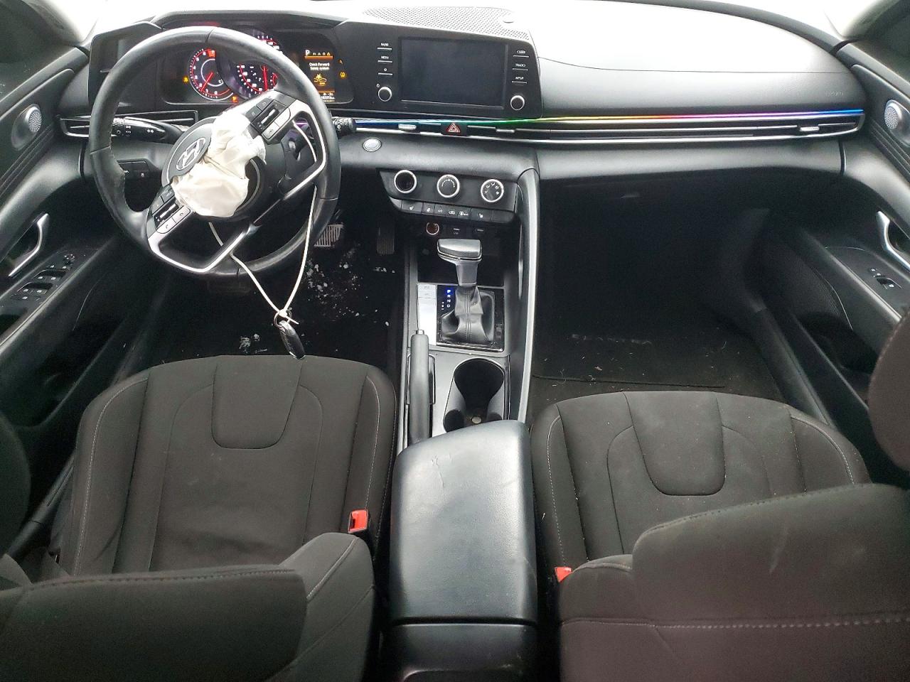 2021 HYUNDAI ELANTRA SEL photo 8