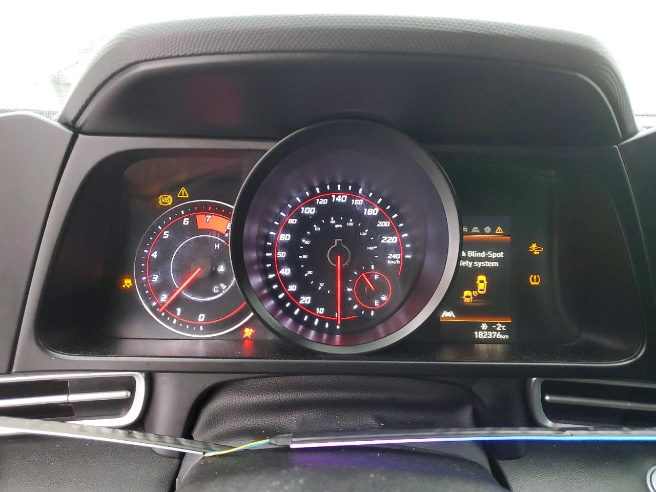 2021 HYUNDAI ELANTRA SEL photo 9
