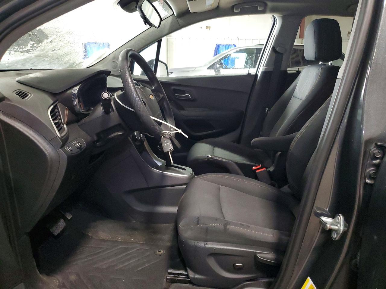 2017 CHEVROLET TRAX 1LT photo 7