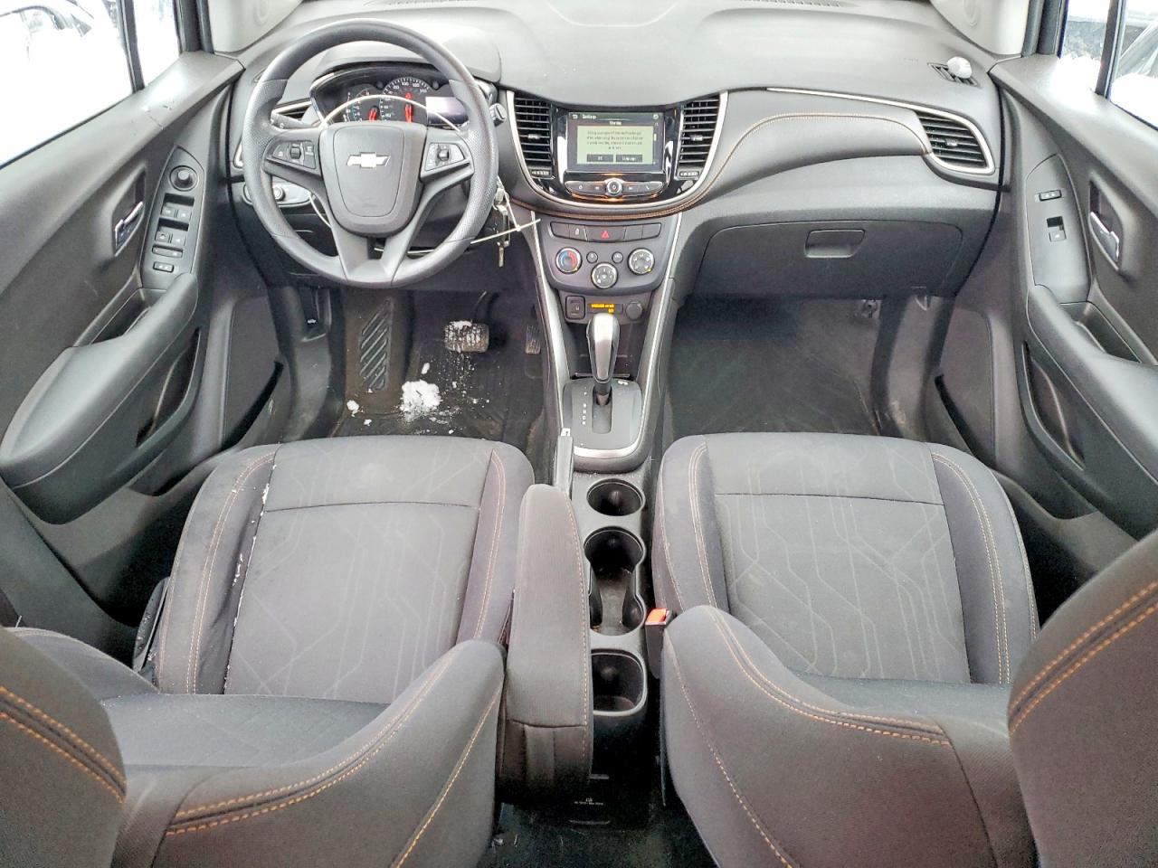 2017 CHEVROLET TRAX 1LT photo 8