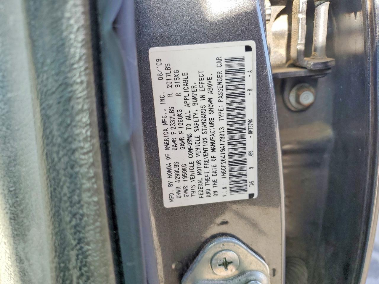 2009 HONDA ACCORD LXP photo 34