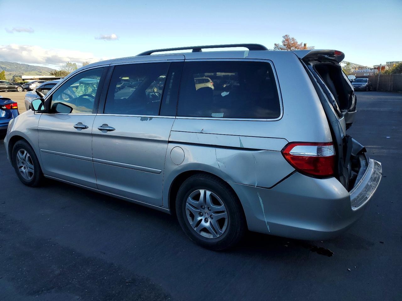 2005 HONDA ODYSSEY EXL photo 2