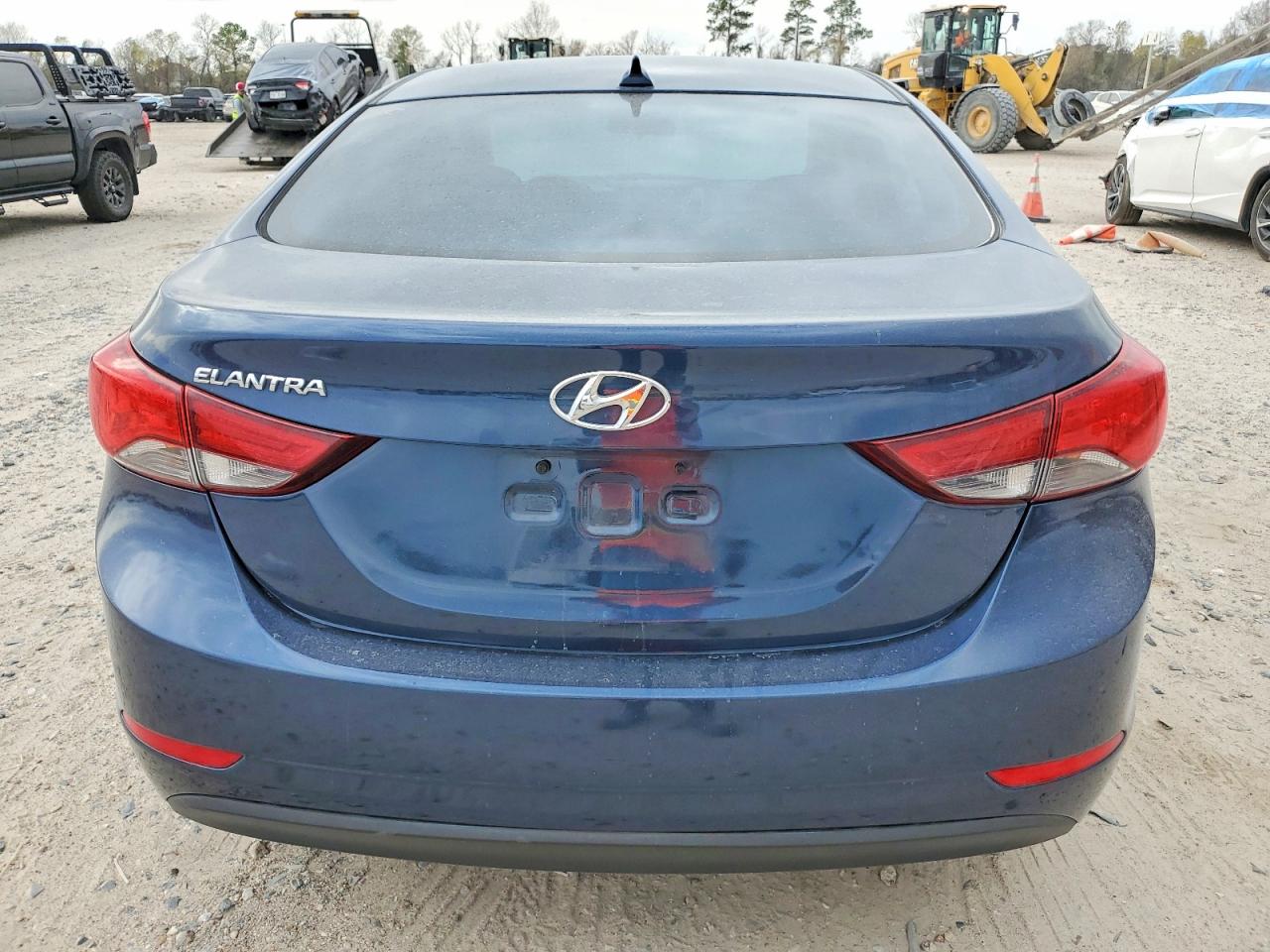 2016 HYUNDAI ELANTRA SE photo 6