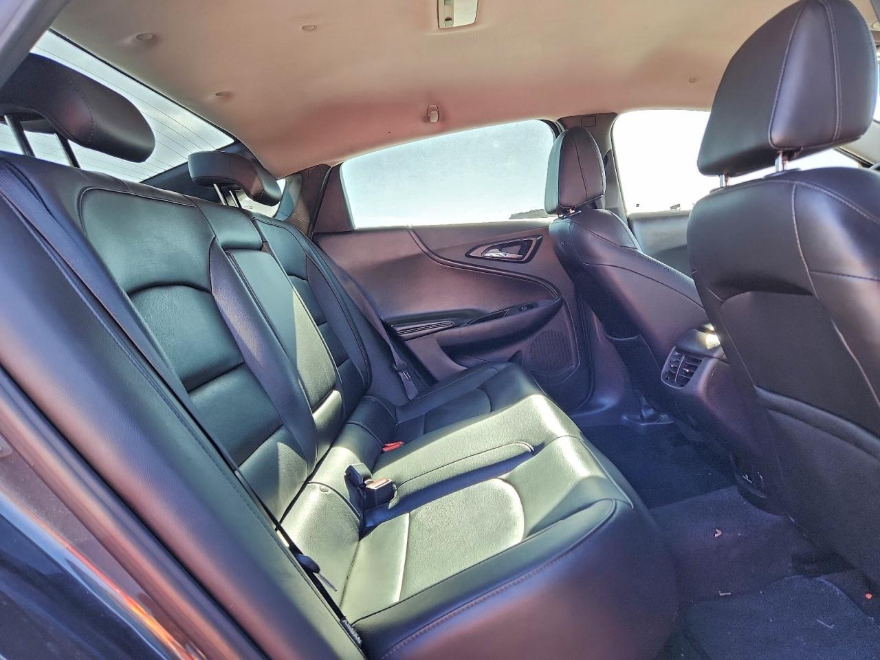 2016 CHEVROLET MALIBU LT photo 10