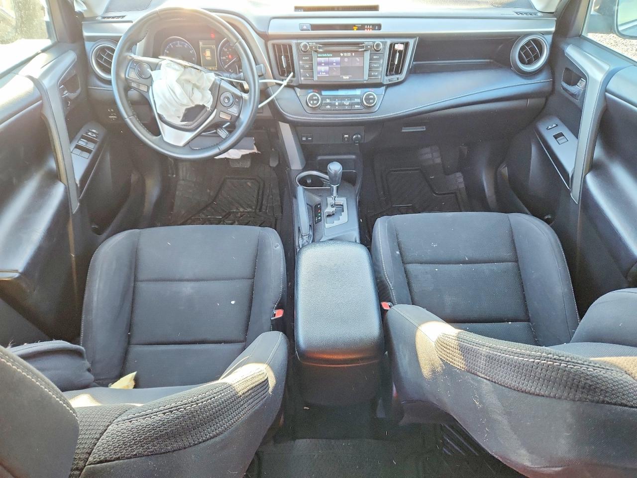 2018 TOYOTA RAV4 ADVENTURE photo 8
