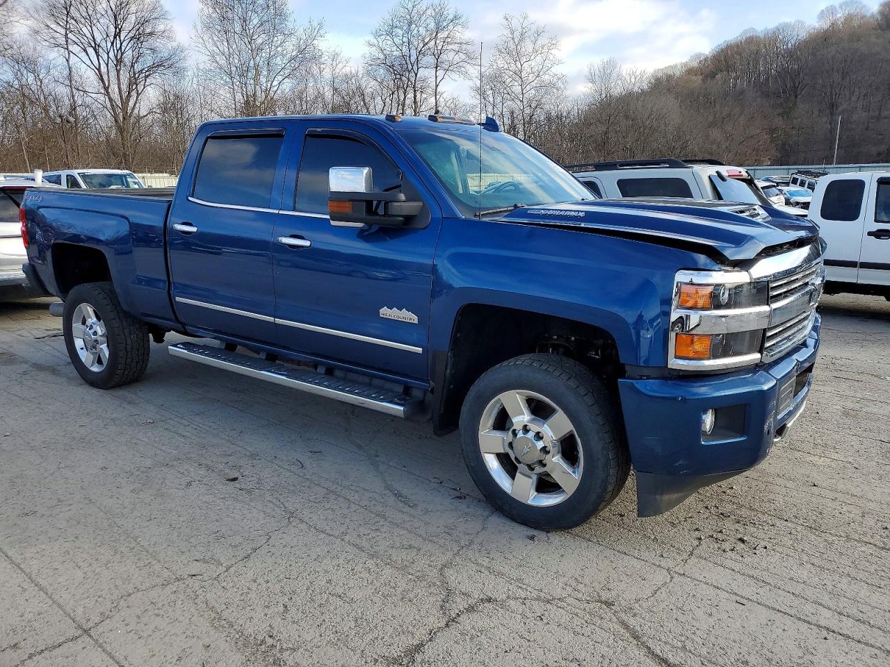 2019 CHEVROLET SILVERADO K2500 HIGH COUNTRY photo 4