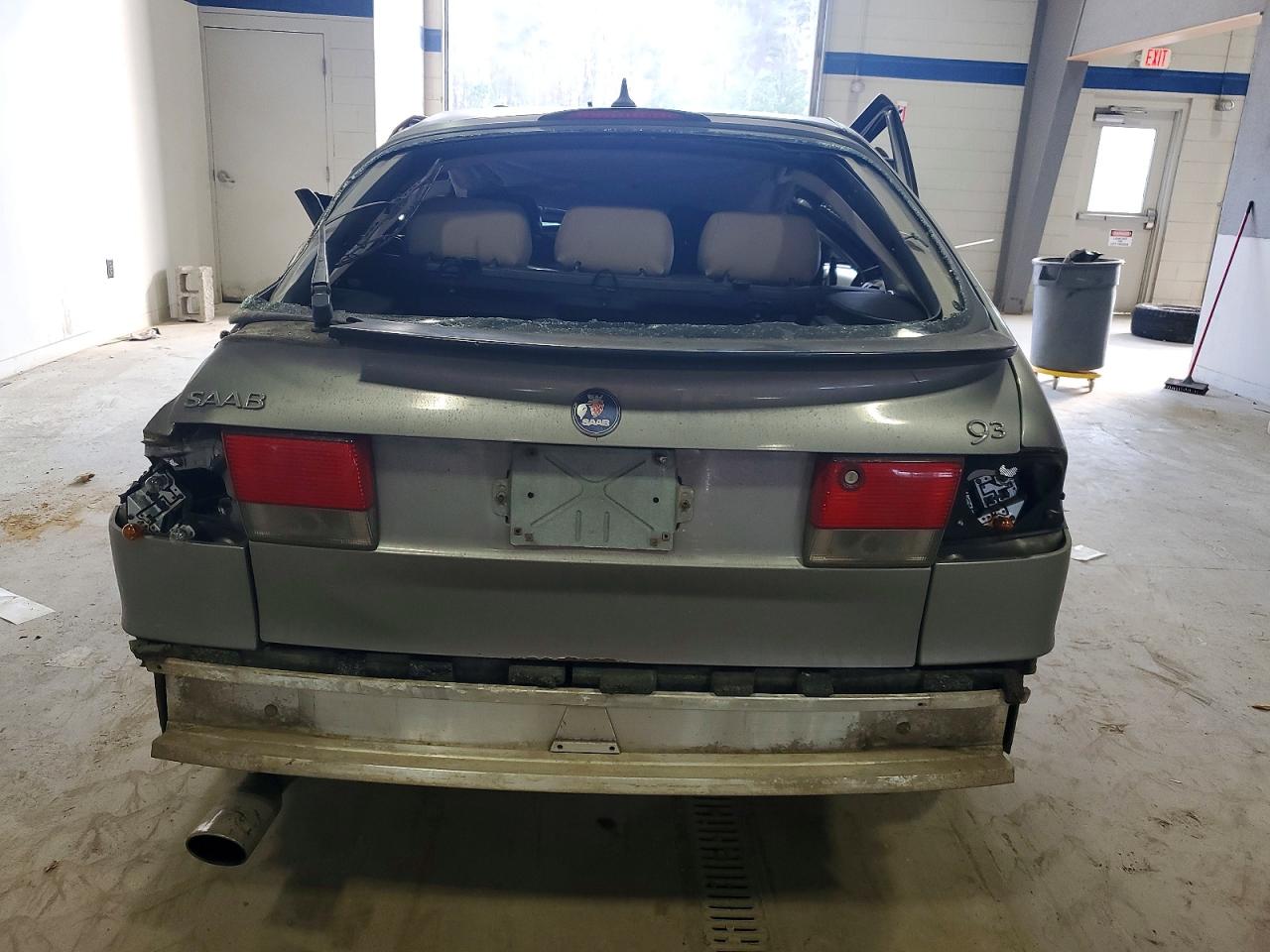 2001 SAAB 9-3 SE photo 6