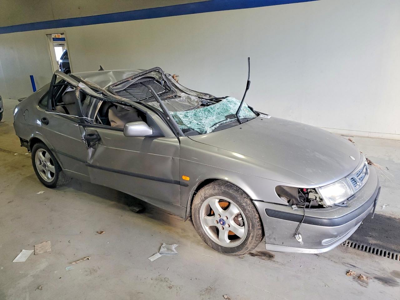 2001 SAAB 9-3 SE photo 4