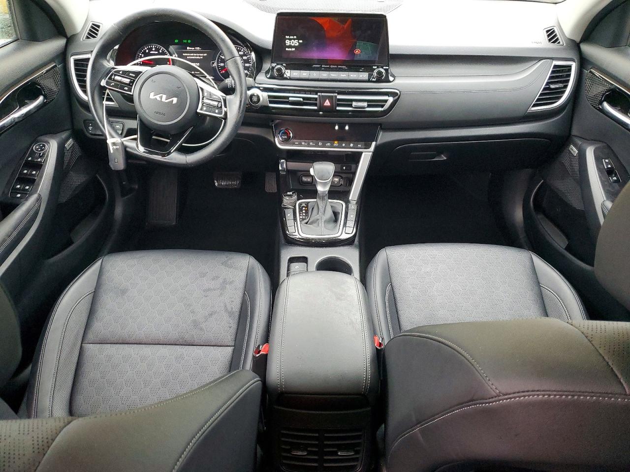 2023 KIA SELTOS SX photo 8