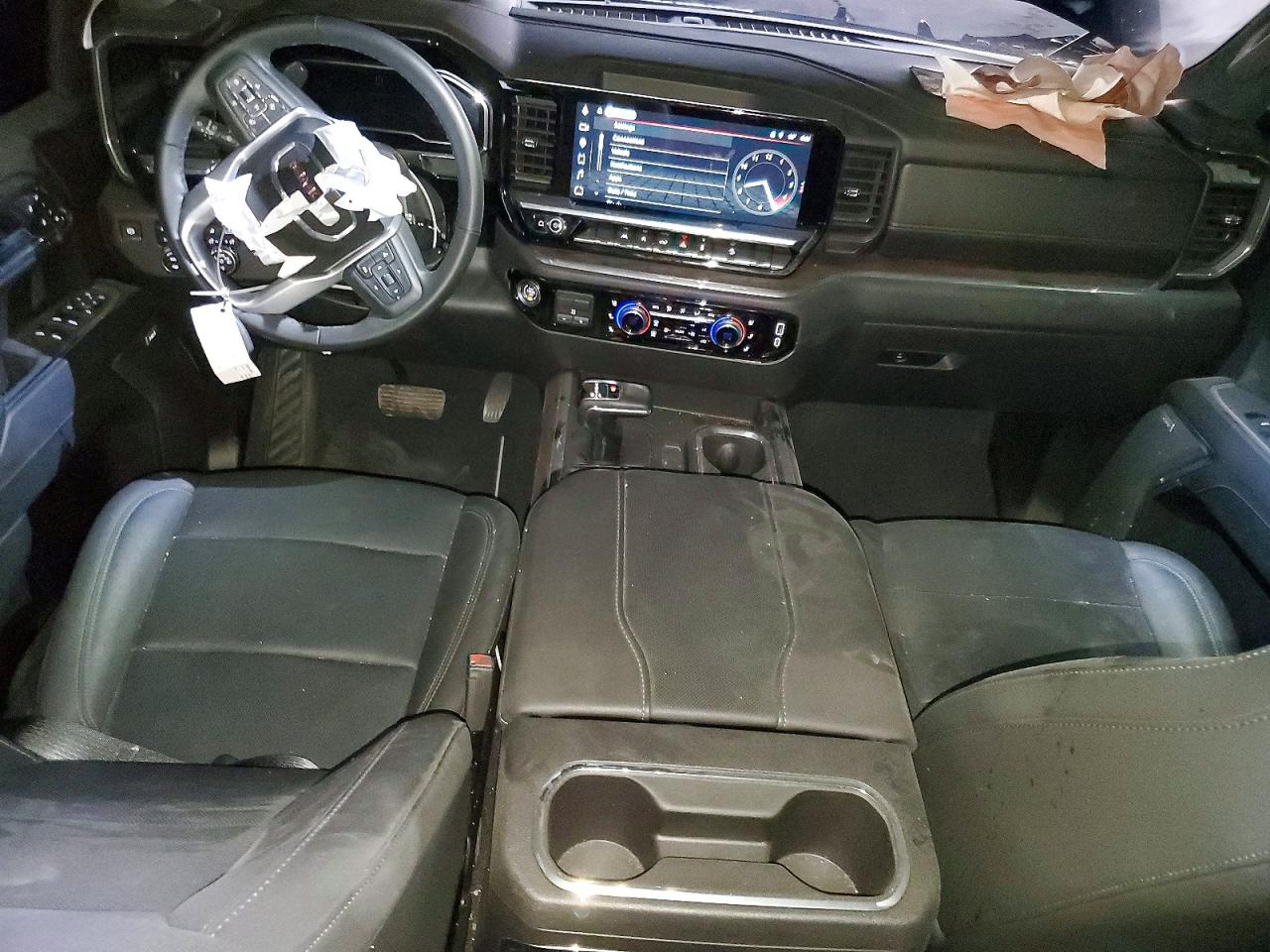 2025 GMC SIERRA K1500 SLT photo 8