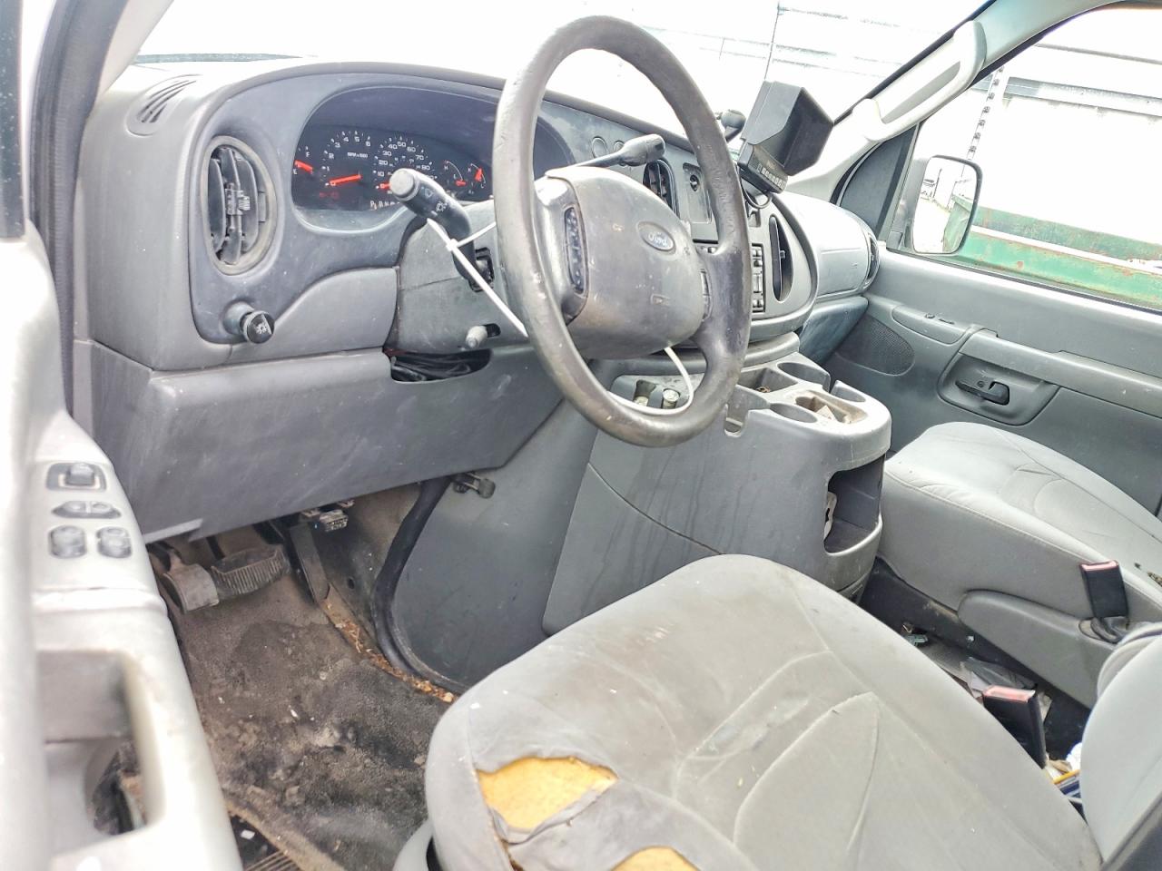 2008 FORD ECONOLINE E250 VAN photo 8