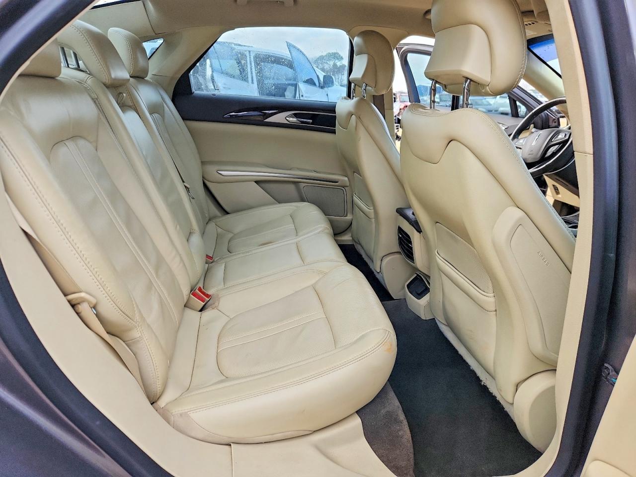 2014 LINCOLN MKZ photo 19