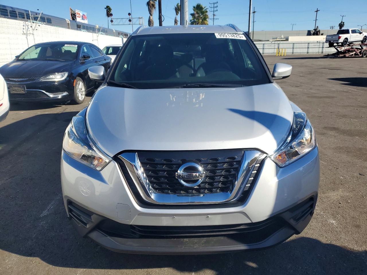 2019 NISSAN KICKS S photo 5