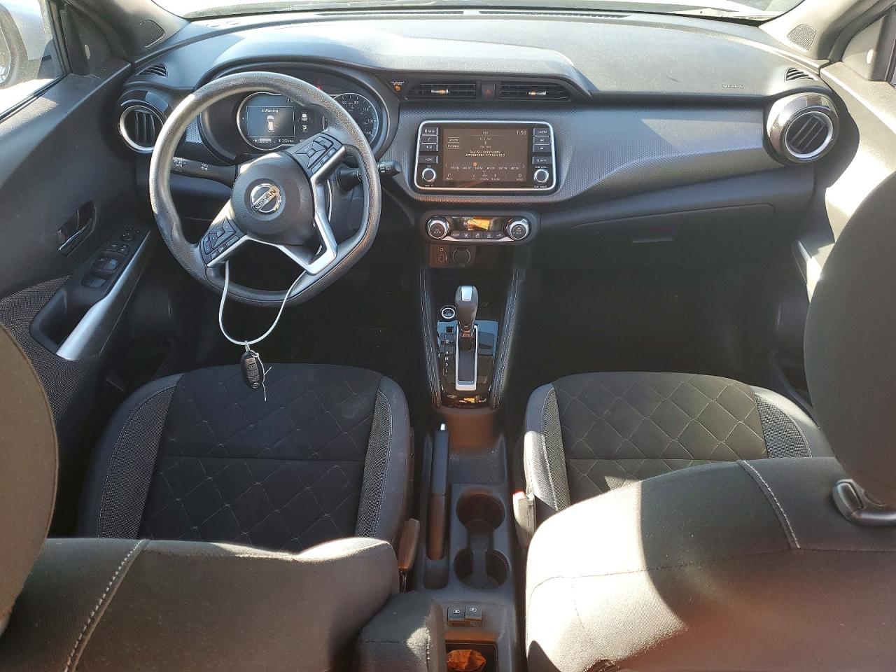 2019 NISSAN KICKS S photo 8