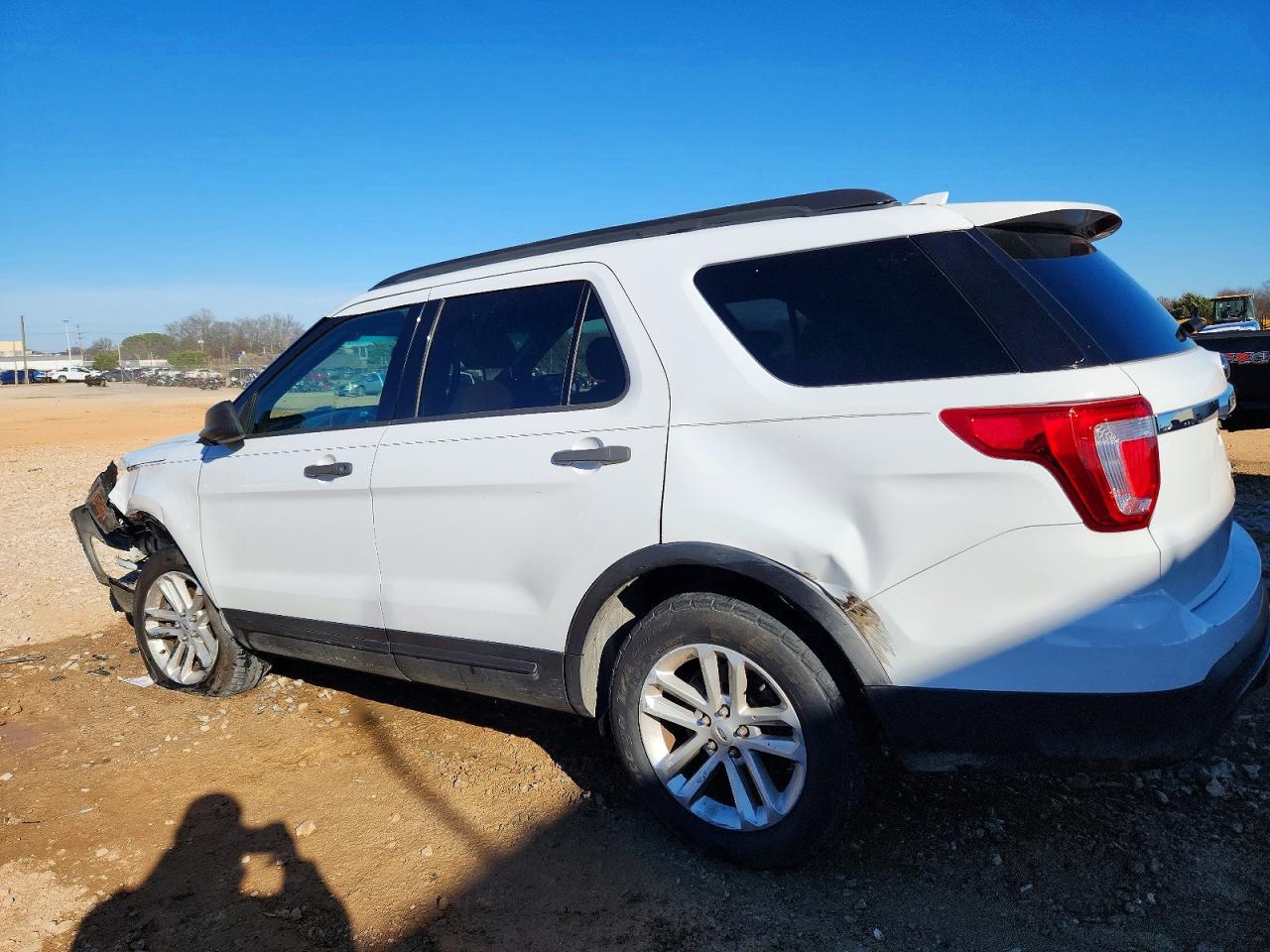2016 FORD EXPLORER photo 2