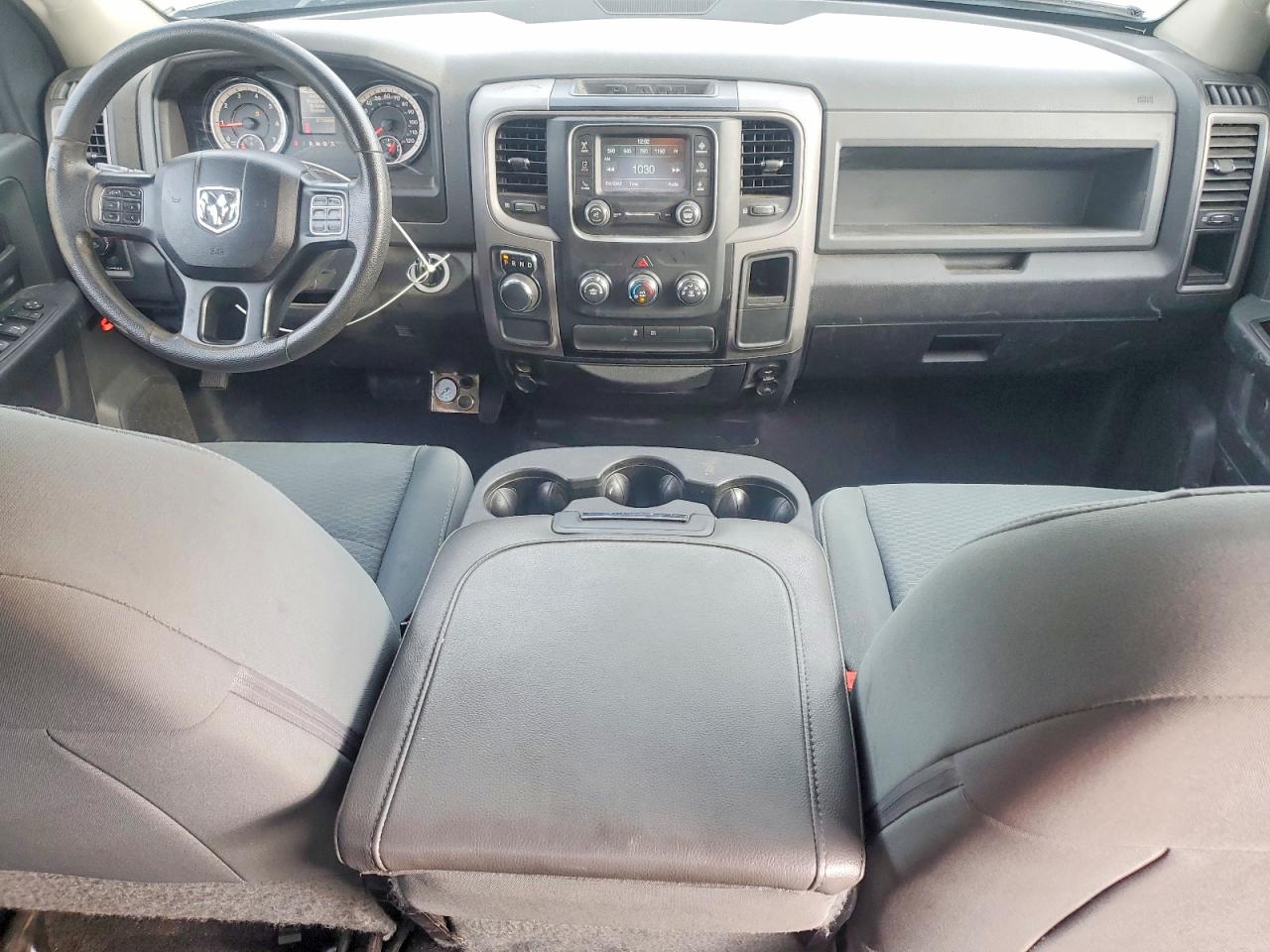 2017 RAM 1500 ST photo 8