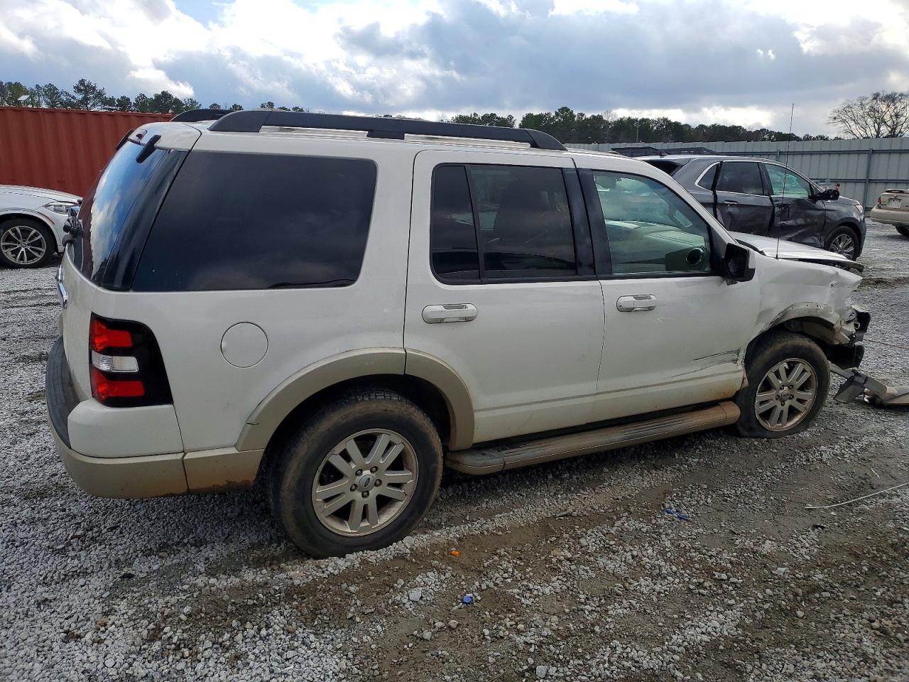 2010 FORD EXPLORER EDDIE BAUER photo 3