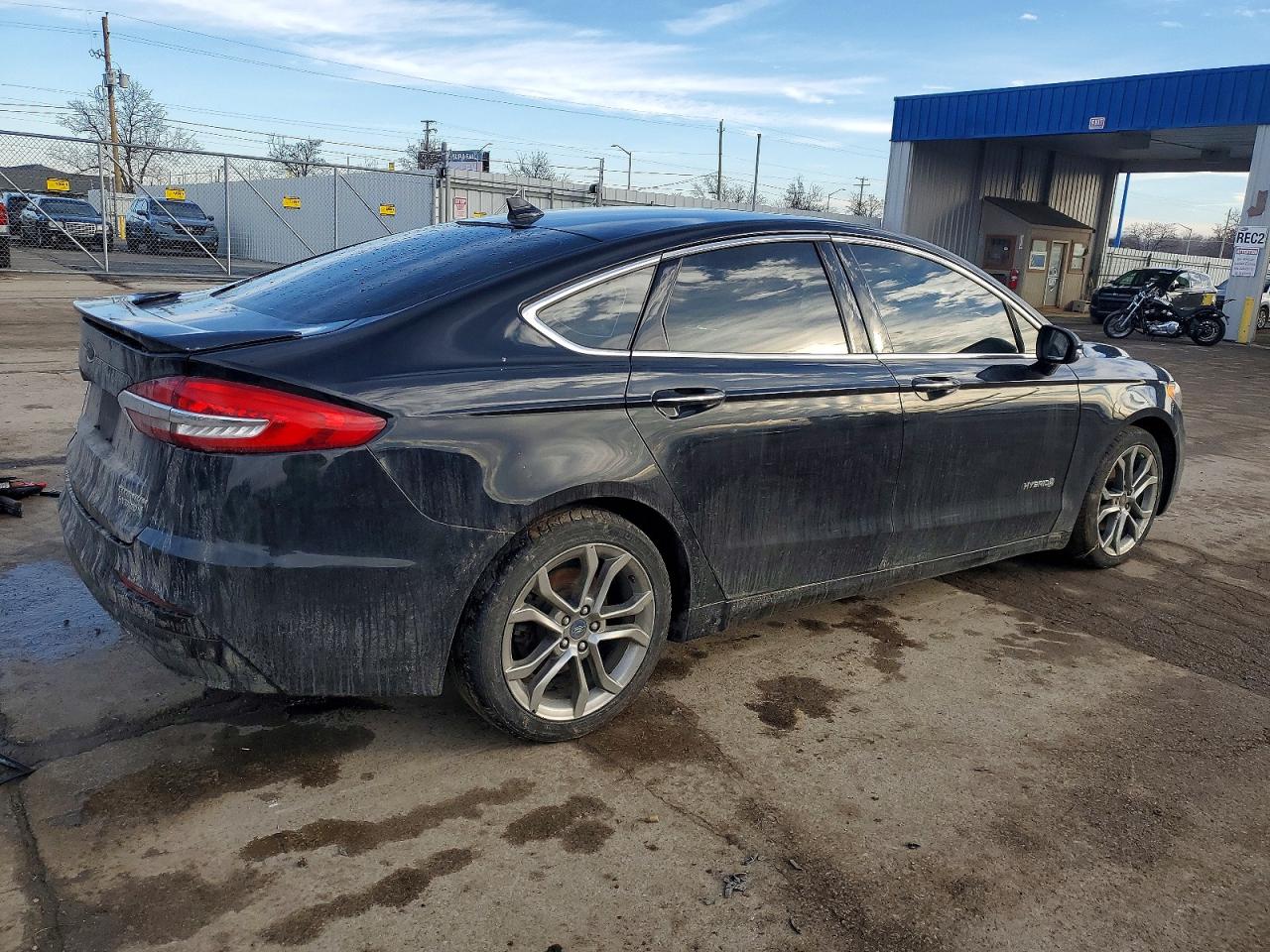 2019 FORD FUSION TITANIUM photo 3