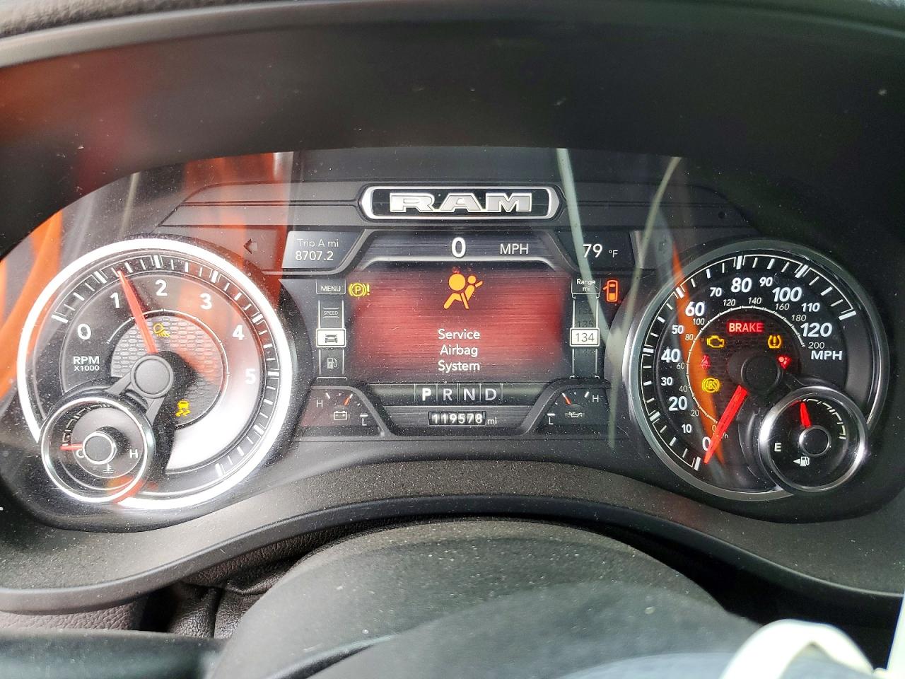 2019 RAM 1500 LARAMIE photo 17