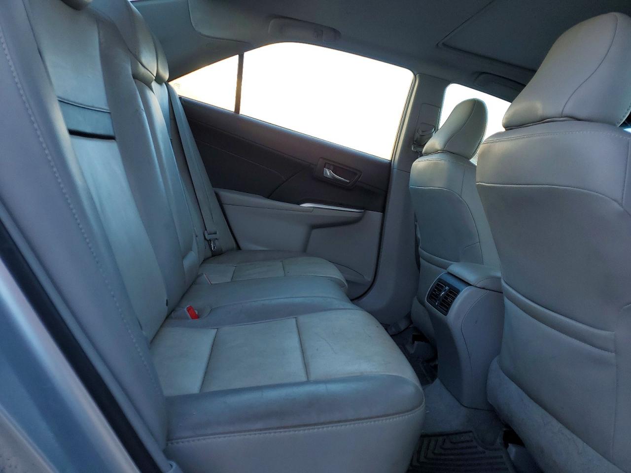 2014 TOYOTA CAMRY photo 10