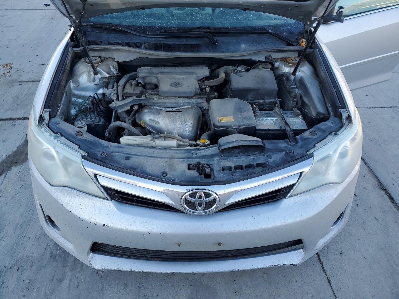 2014 TOYOTA CAMRY photo 11