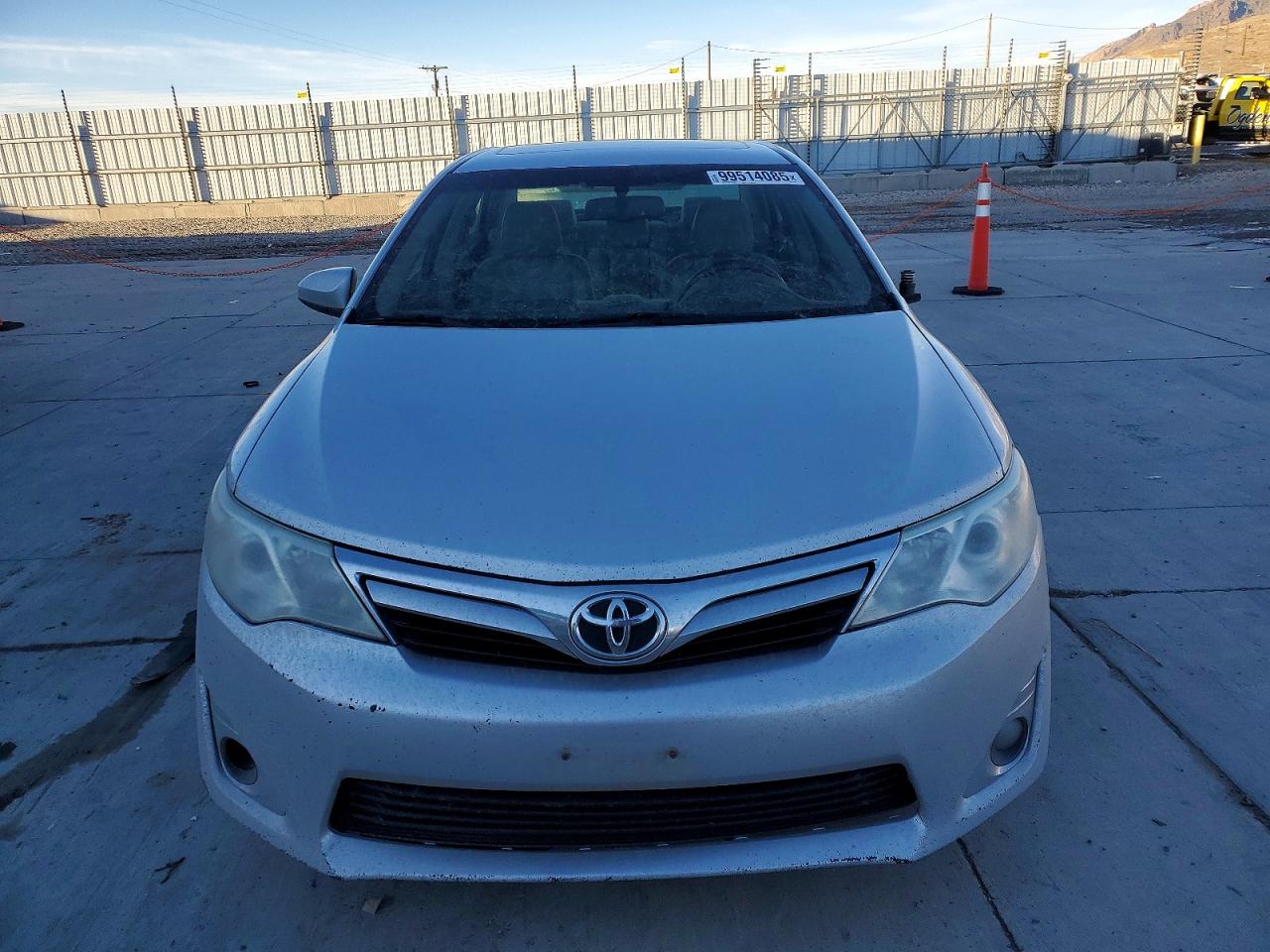 2014 TOYOTA CAMRY photo 5