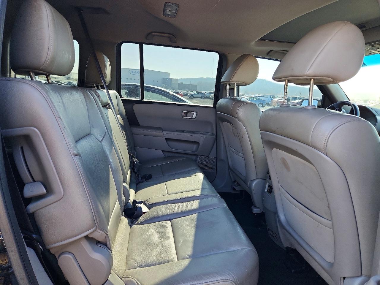 2015 HONDA PILOT EXL photo 11